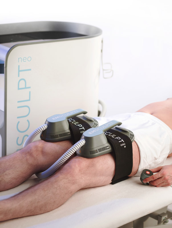 Leg strengthening and knee rehabilitation with Emsculpt NEO